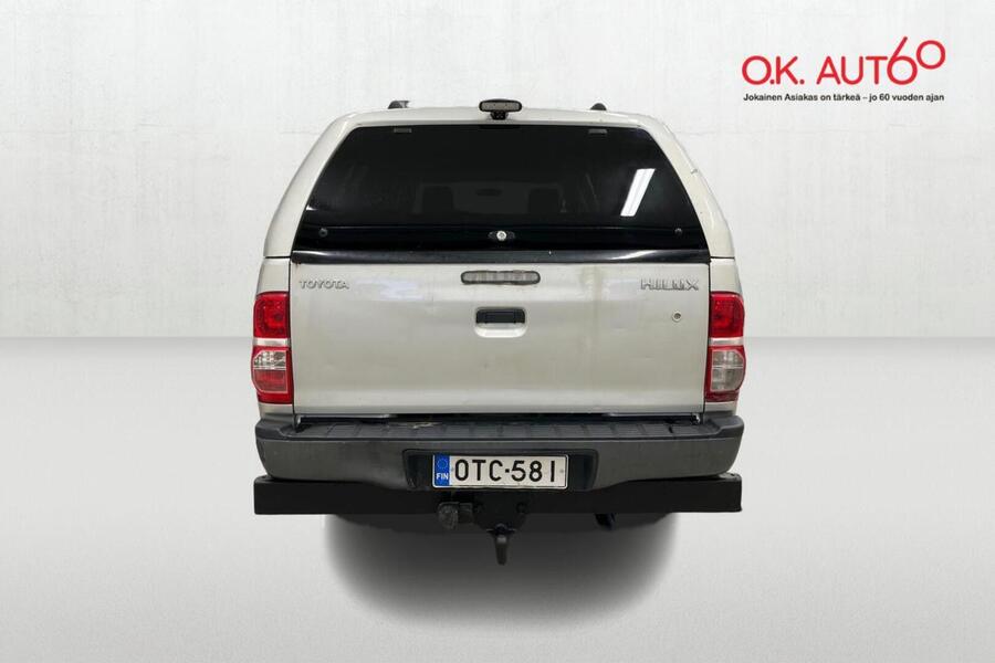 Toyota Hilux vaihtoauto