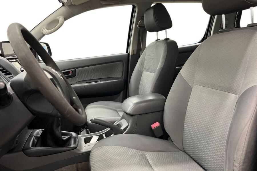 Toyota Hilux vaihtoauto