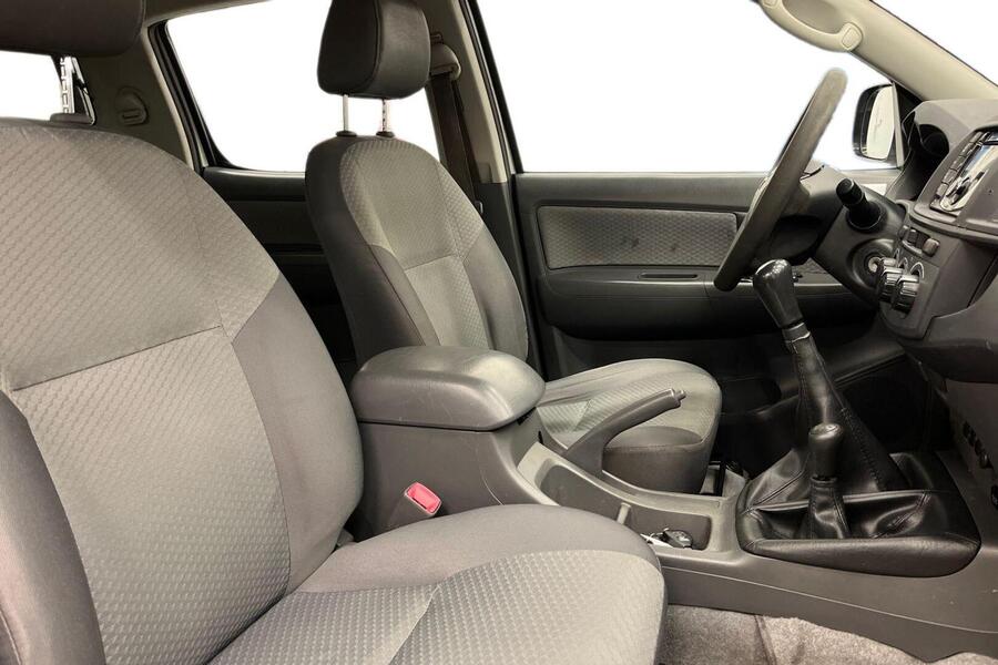 Toyota Hilux vaihtoauto