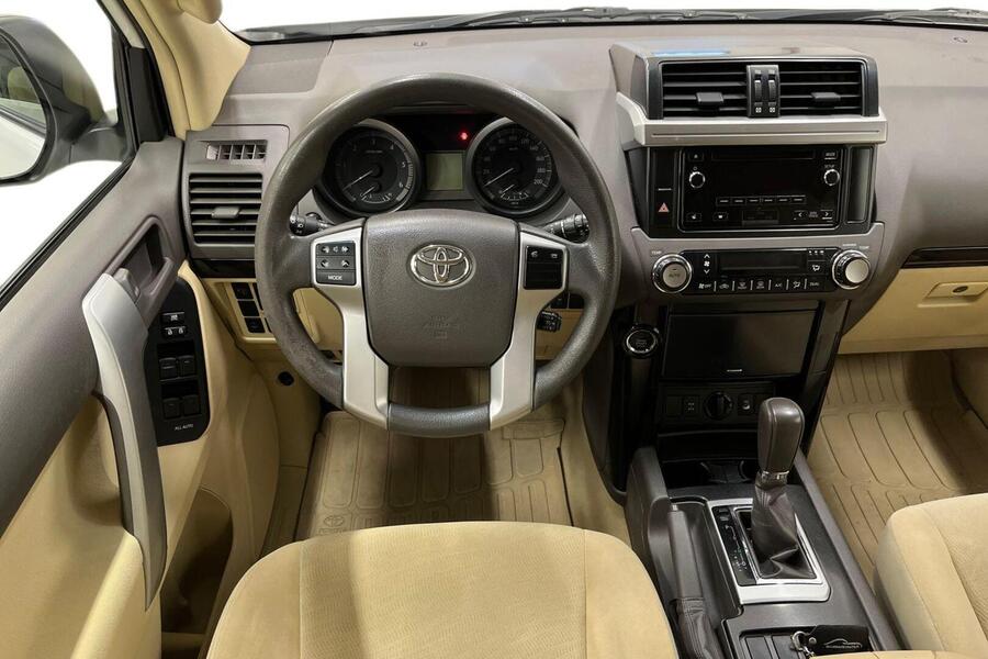 Toyota Land Cruiser vaihtoauto