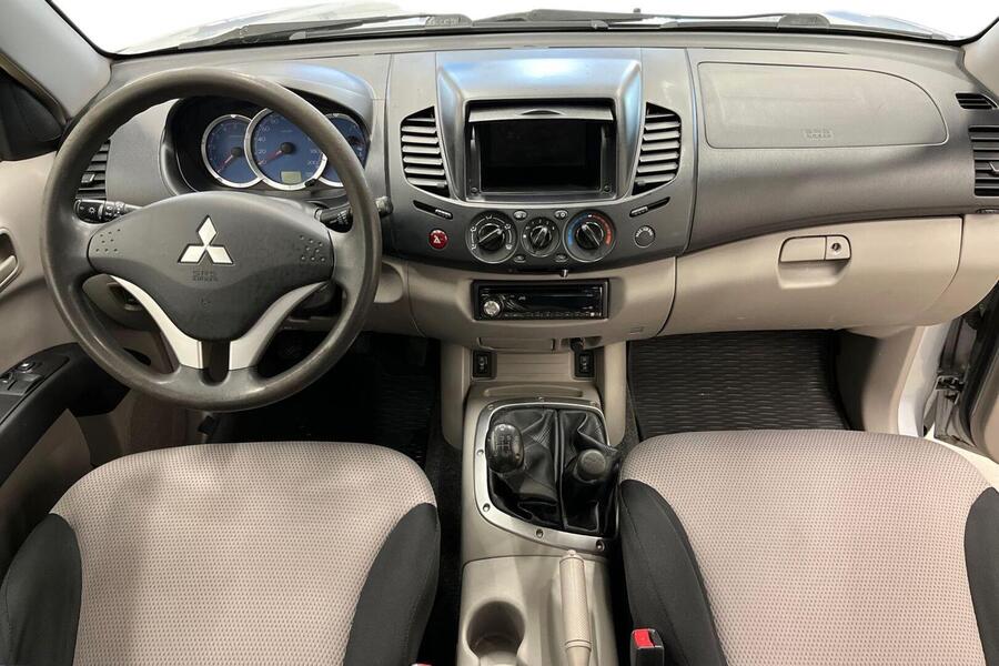 Mitsubishi L200 vaihtoauto