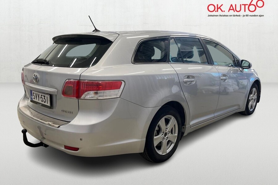 Toyota Avensis vaihtoauto