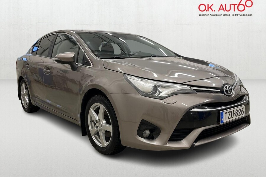 Toyota Avensis vaihtoauto