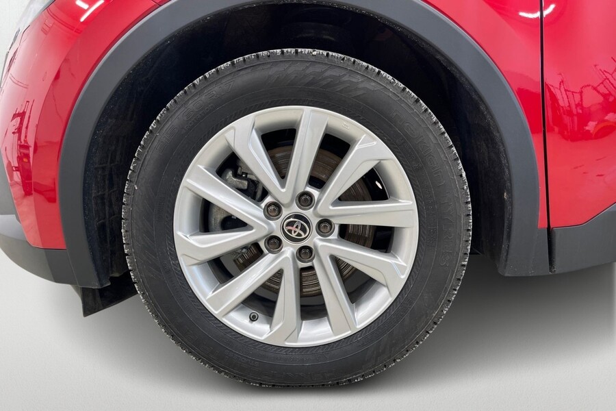 Toyota C-HR vaihtoauto