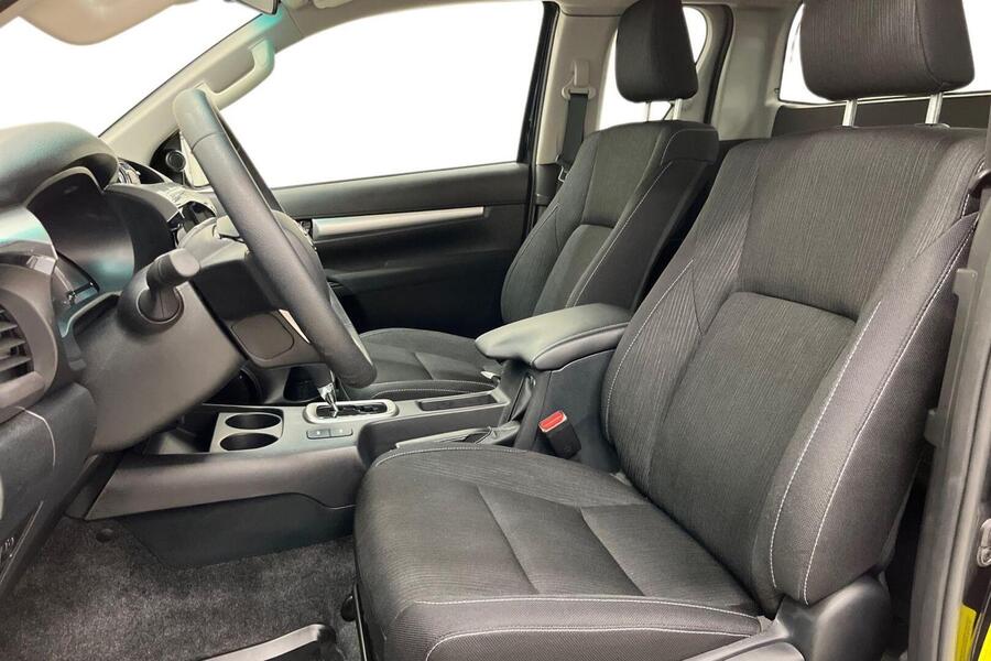 Toyota Hilux vaihtoauto