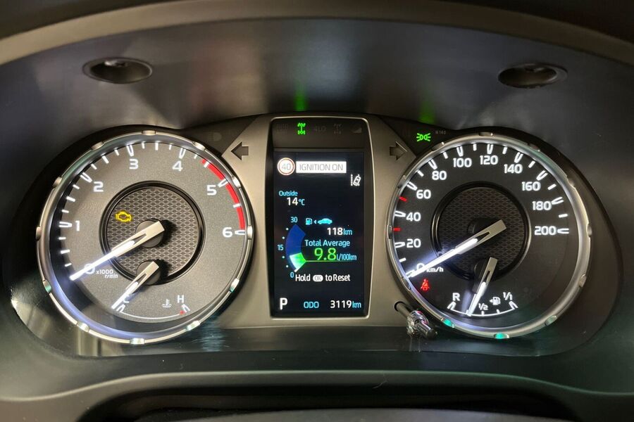 Toyota Hilux vaihtoauto