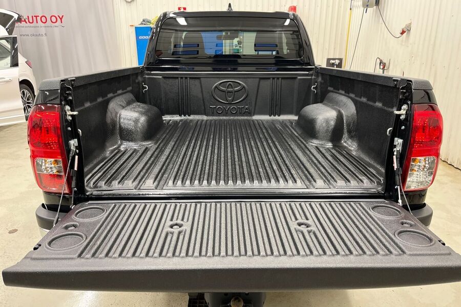 Toyota Hilux vaihtoauto