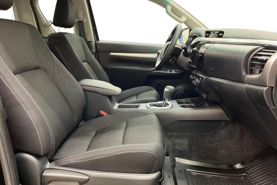 Toyota Hilux vaihtoauto