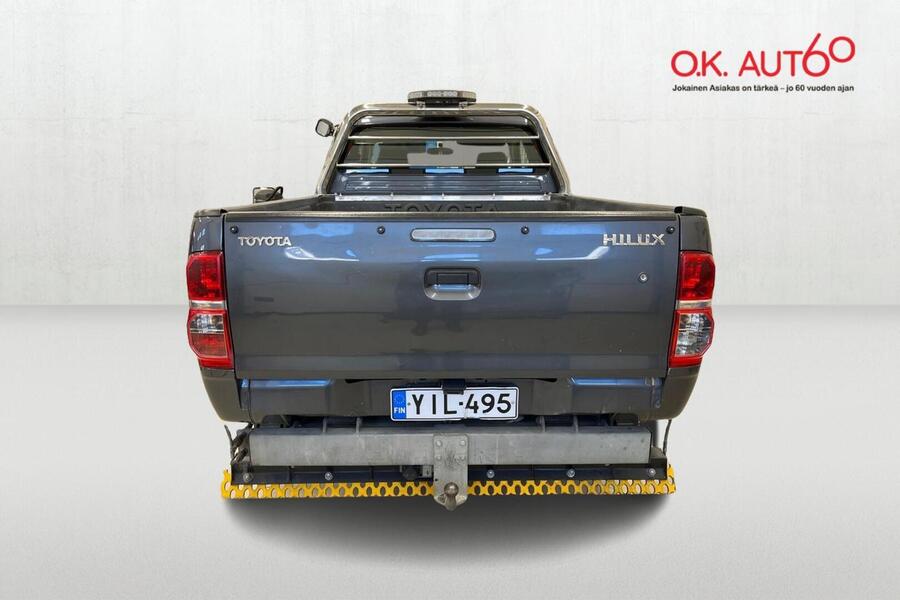 Toyota Hilux vaihtoauto