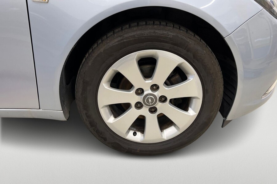 Opel Insignia vaihtoauto