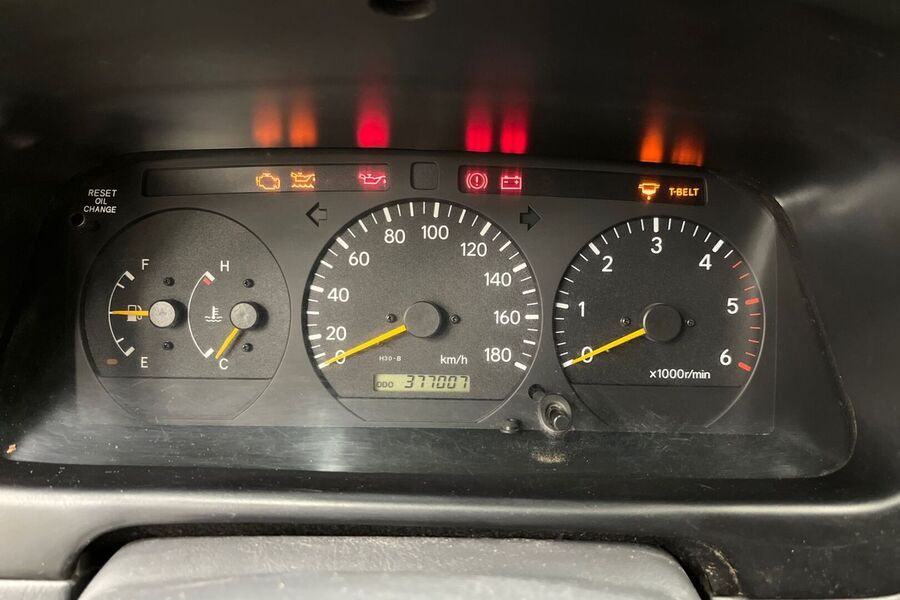 Toyota Hiace vaihtoauto