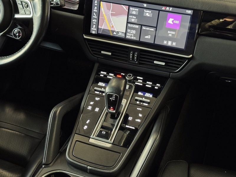 Porsche Cayenne vaihtoauto