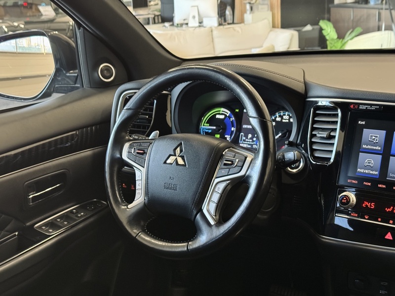 Mitsubishi Outlander PHEV vaihtoauto