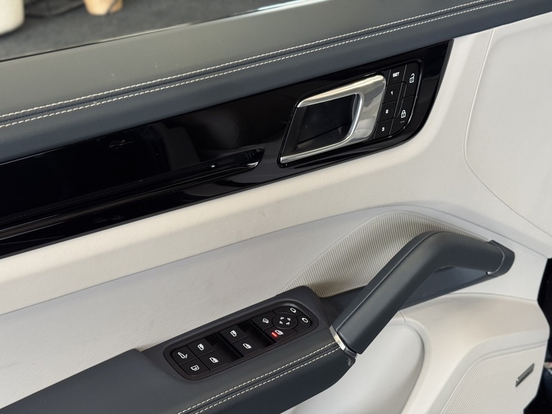 Porsche Cayenne vaihtoauto