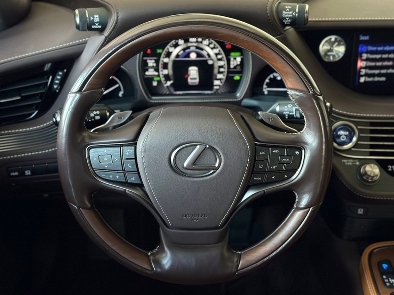 Lexus LS vaihtoauto