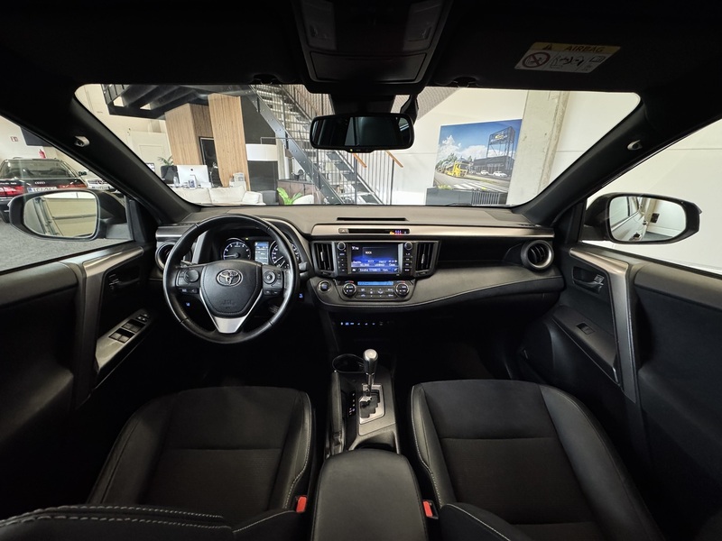 Toyota RAV4 vaihtoauto