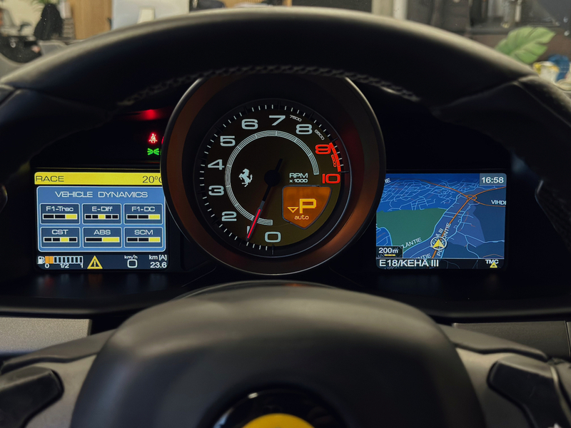 Ferrari 458 vaihtoauto