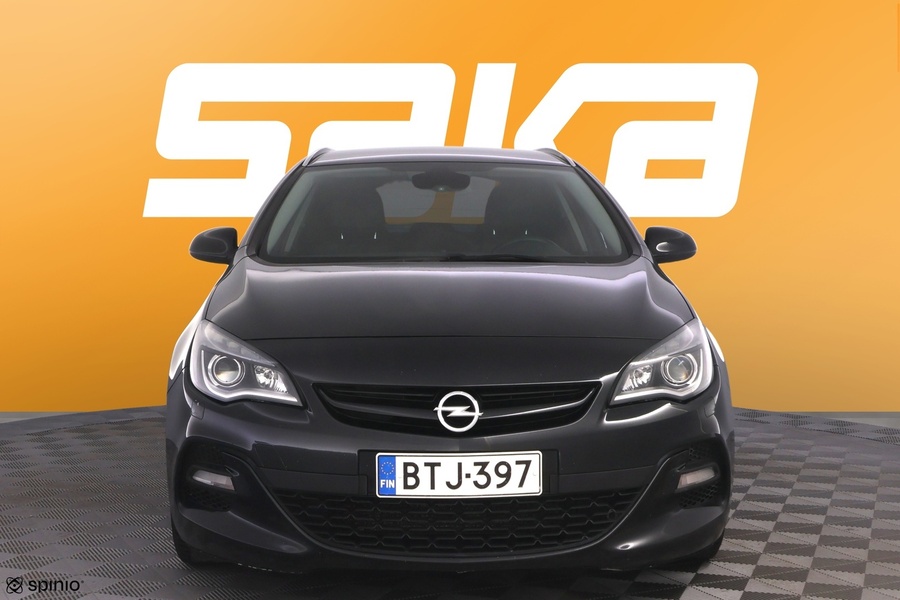 Opel Astra vaihtoauto