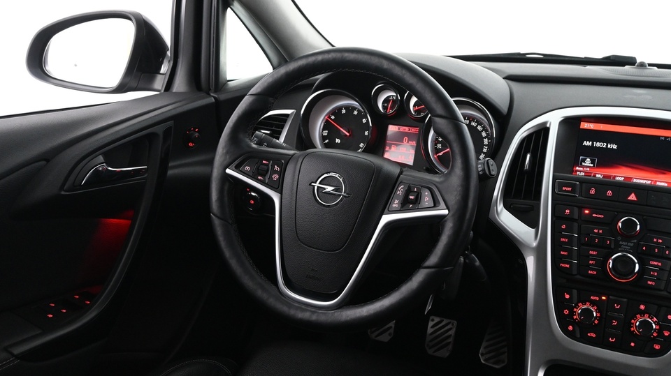 Opel Astra vaihtoauto