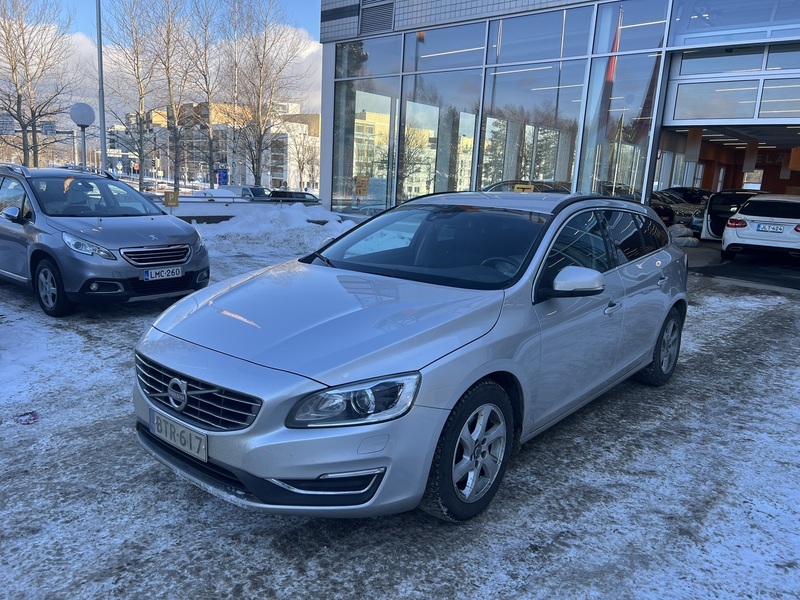 Volvo V60 vaihtoauto