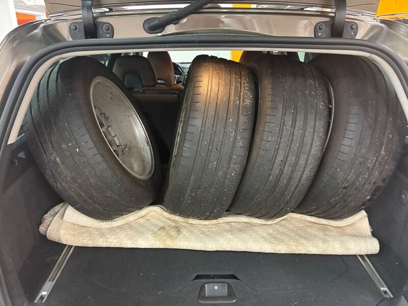 Volvo XC70 vaihtoauto