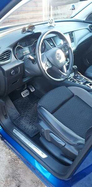 Opel Grandland X vaihtoauto