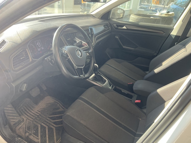 Volkswagen T-Roc vaihtoauto