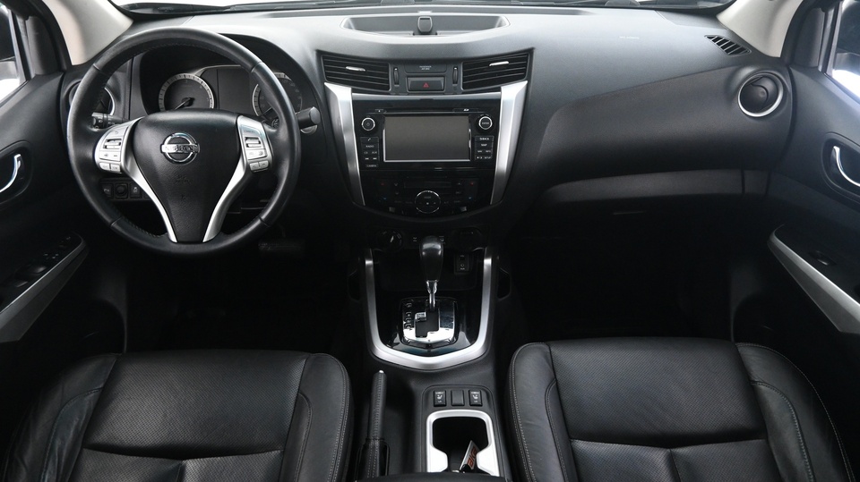 Nissan Navara vaihtoauto