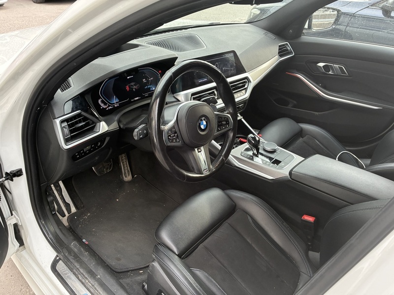 BMW 330 vaihtoauto