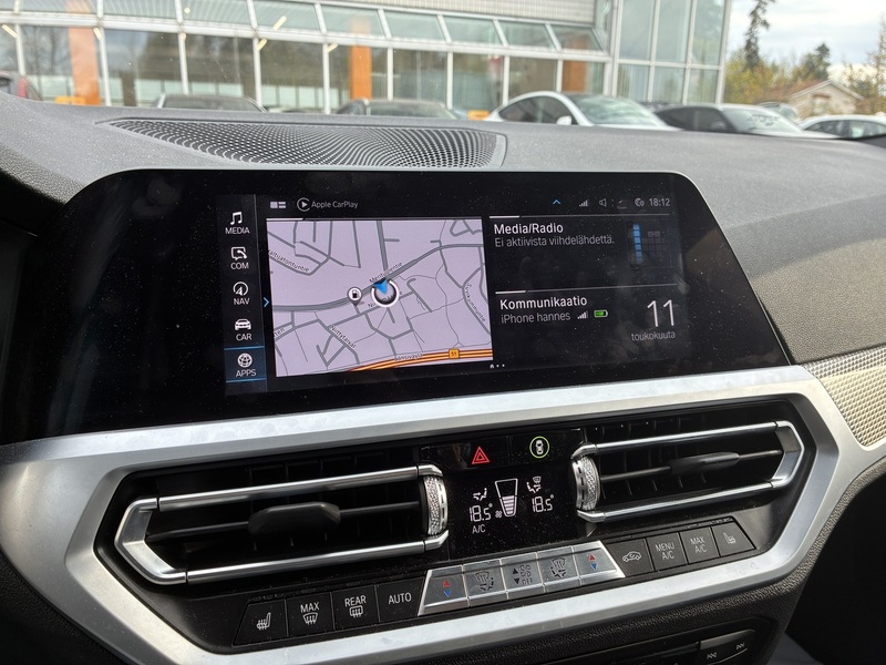 BMW 330 vaihtoauto
