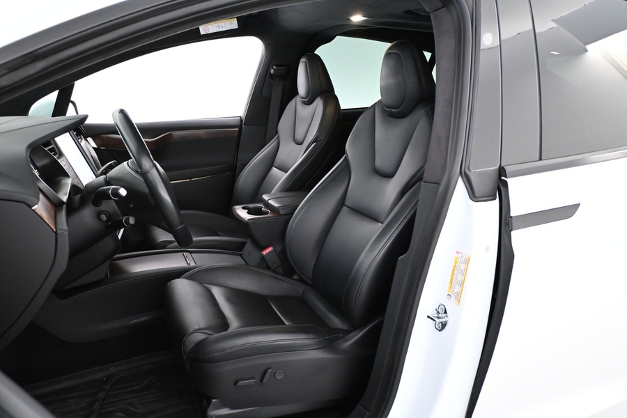 Tesla Model X vaihtoauto