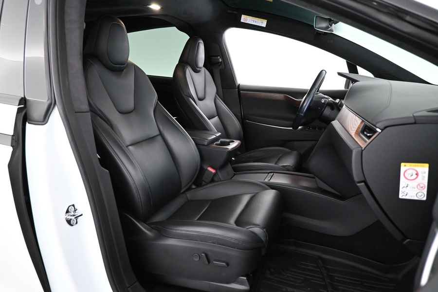 Tesla Model X vaihtoauto