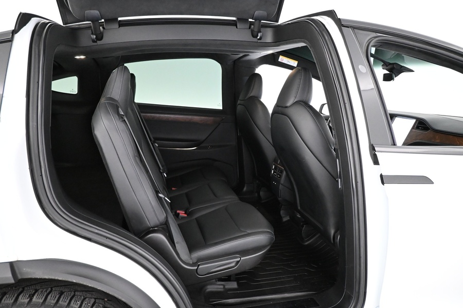 Tesla Model X vaihtoauto