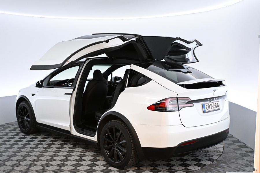 Tesla Model X vaihtoauto