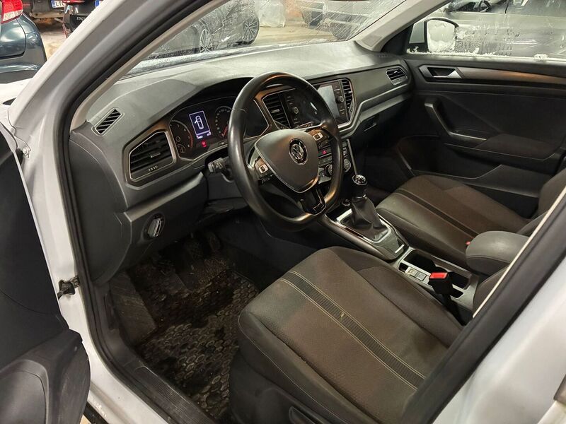 Volkswagen T-Roc vaihtoauto