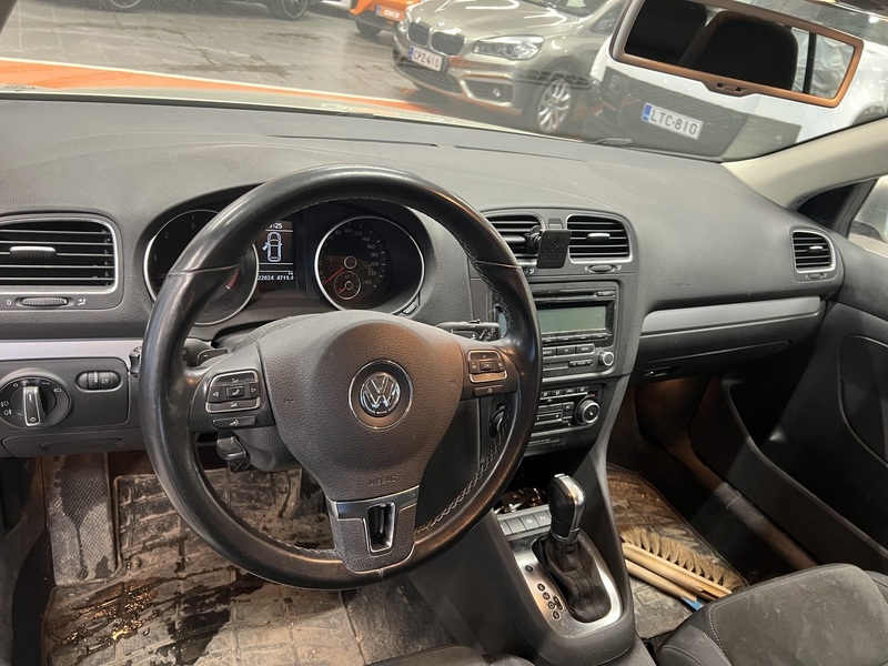 Volkswagen Golf vaihtoauto
