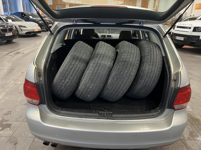 Volkswagen Golf vaihtoauto