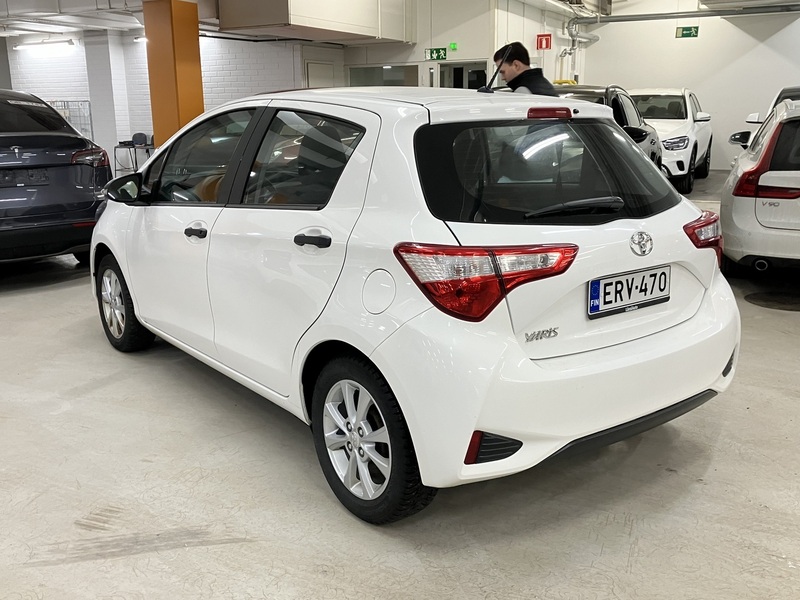 Toyota Yaris vaihtoauto