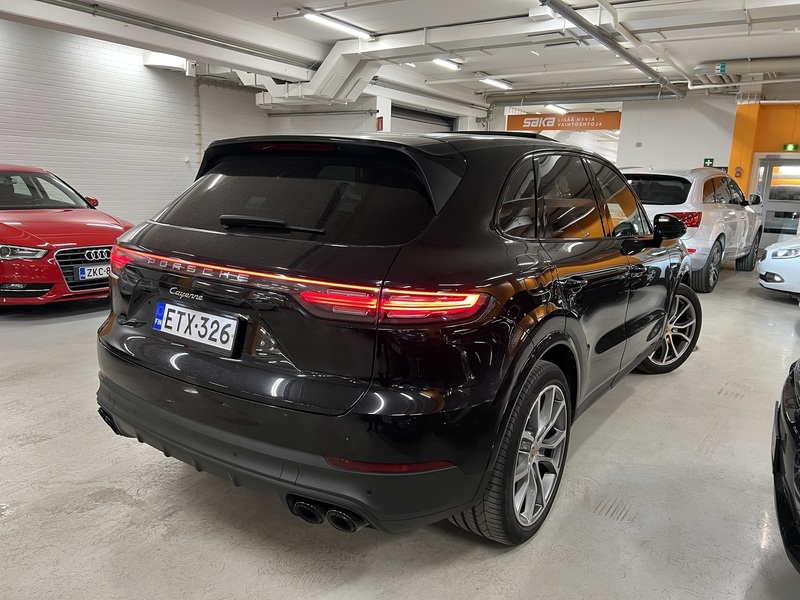 Porsche Cayenne vaihtoauto