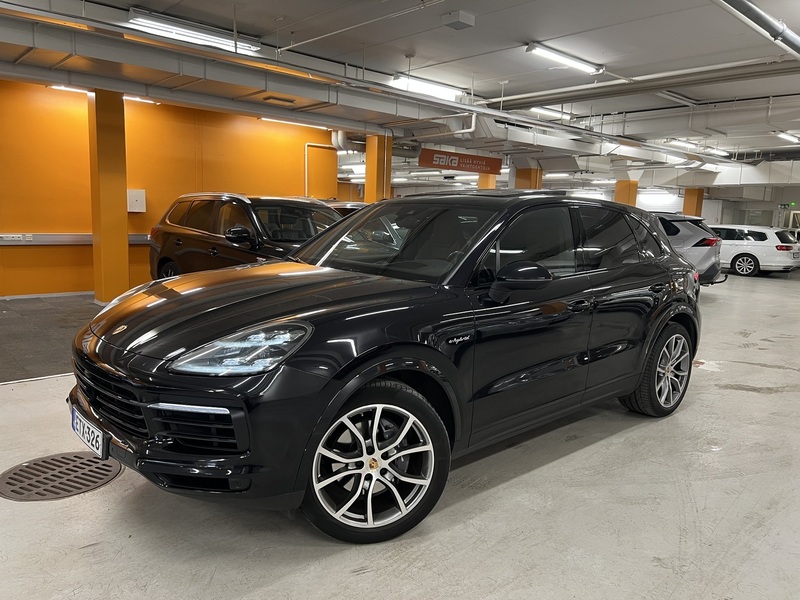 Porsche Cayenne vaihtoauto