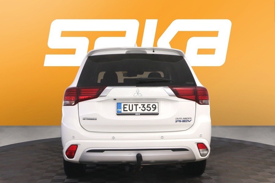 Mitsubishi Outlander PHEV vaihtoauto