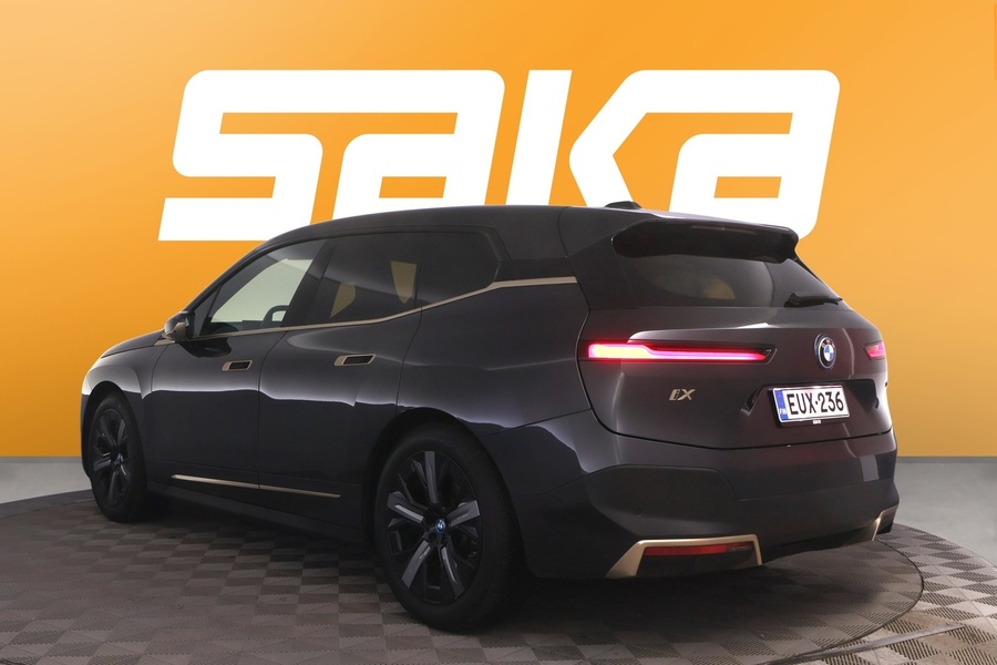 BMW iX vaihtoauto