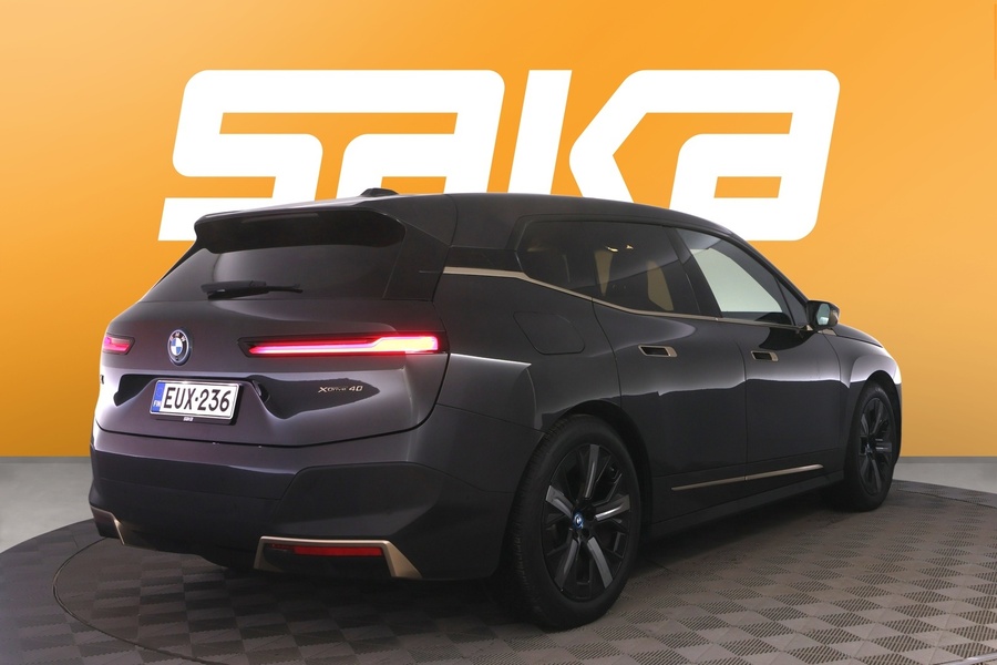 BMW iX vaihtoauto