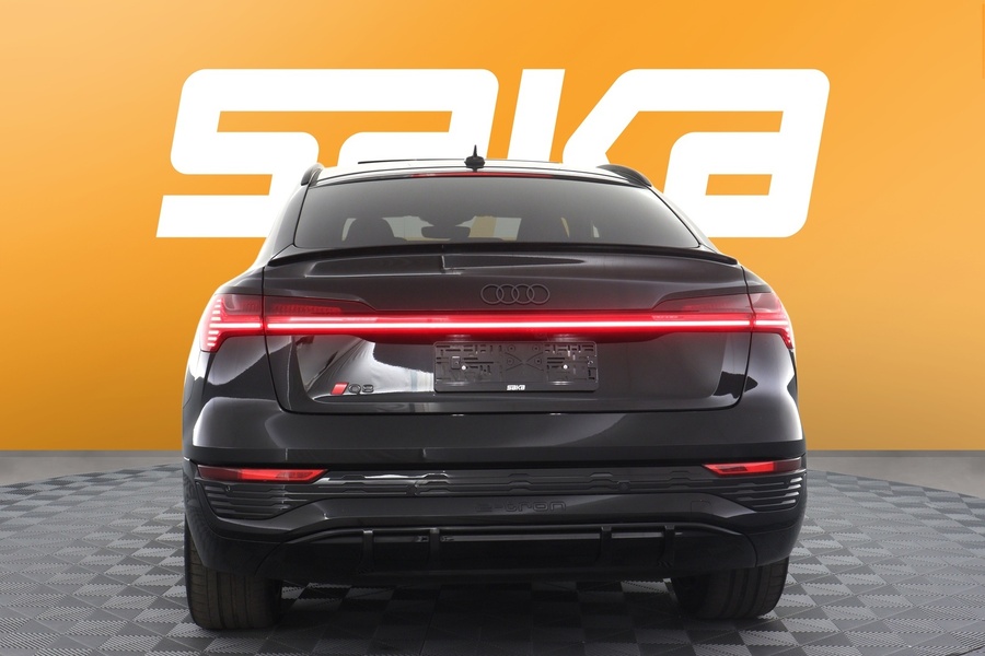 Audi Q8 e-tron vaihtoauto