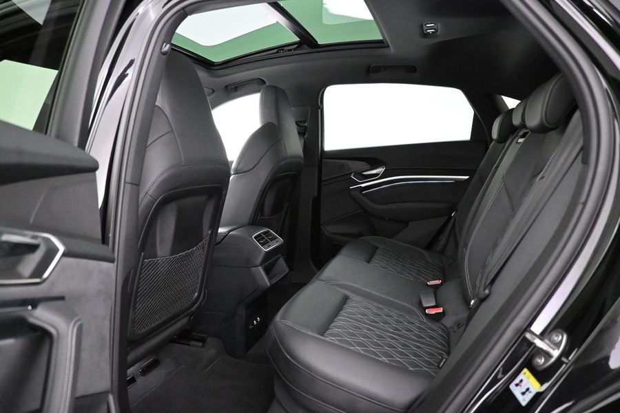 Audi Q8 e-tron vaihtoauto