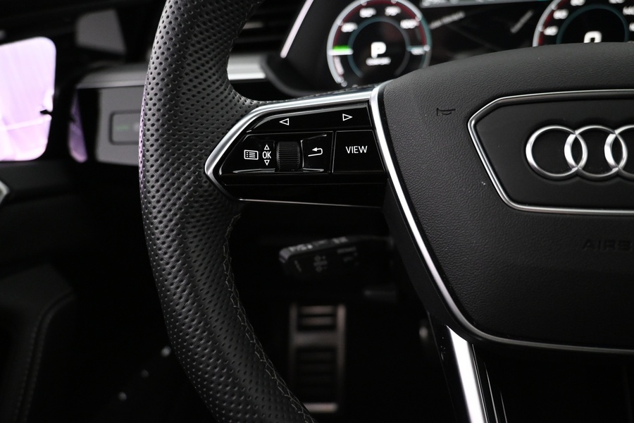 Audi Q8 e-tron vaihtoauto