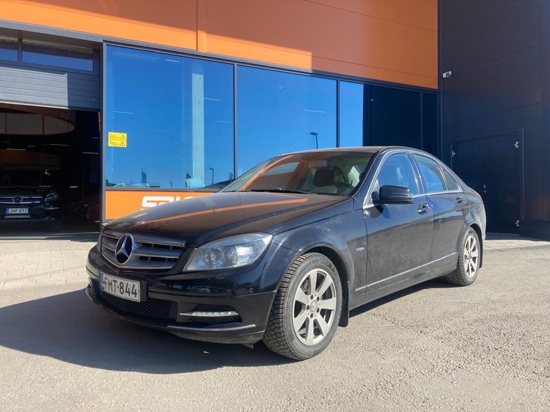 Mercedes-Benz C vaihtoauto