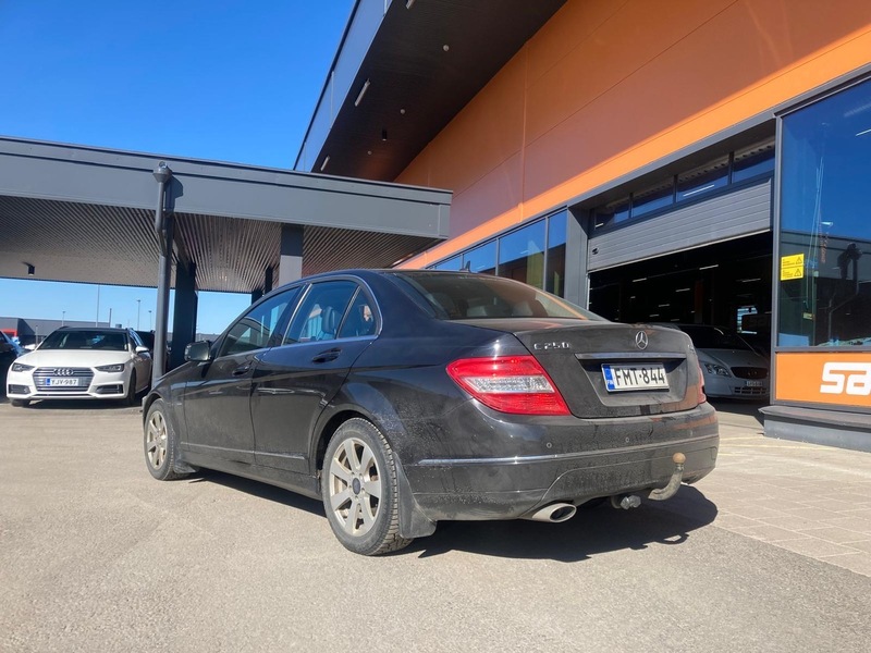 Mercedes-Benz C vaihtoauto