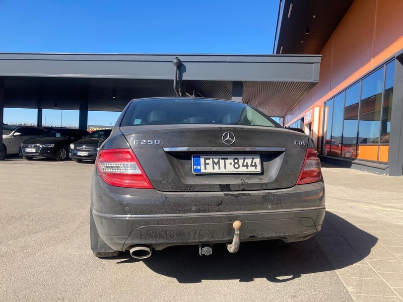 Mercedes-Benz C vaihtoauto