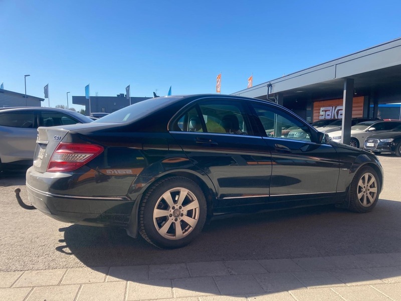 Mercedes-Benz C vaihtoauto